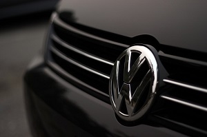 Survey finds majority of people think Volkswagen is not alone with emission cheating